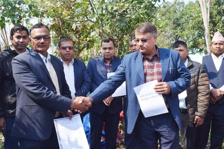 माहाकाली नगरपालिकाका कर्मचारीद्धारा ‘पेन डाउन’