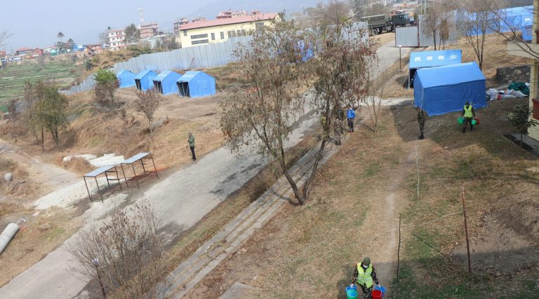 चीनबाट ल्याइएका १७५ नेपालीलाई क्वारेन्टाइन पुर्‍याइयो, ६ जना उतै रोकिए
