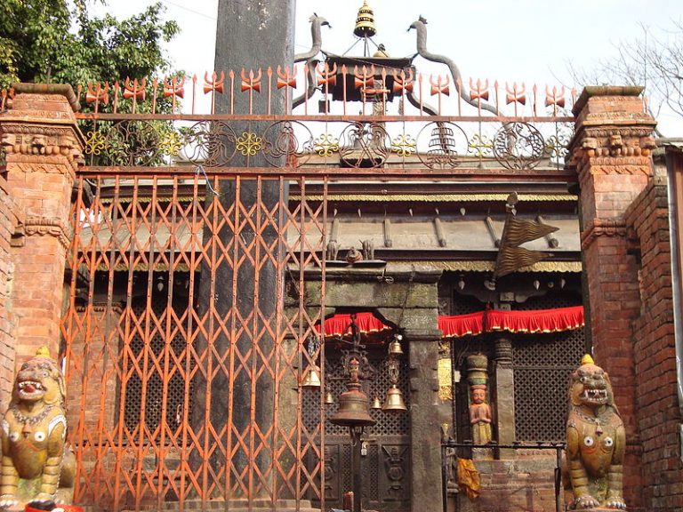 दोलखा भीमेश्वर मन्दिरको शिलामा पसिना आयो
