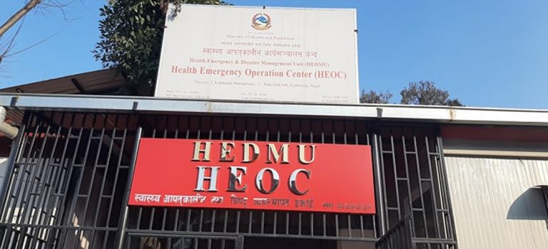 कोरोना संक्रमित युवती चढेको जहाजका सबै यात्रु खोज्न सरकारको निर्देशन