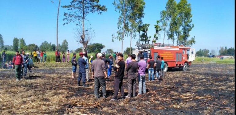 आगलागीले दोधारा चाँदनीका एक किसानको उखुखेती नष्ट