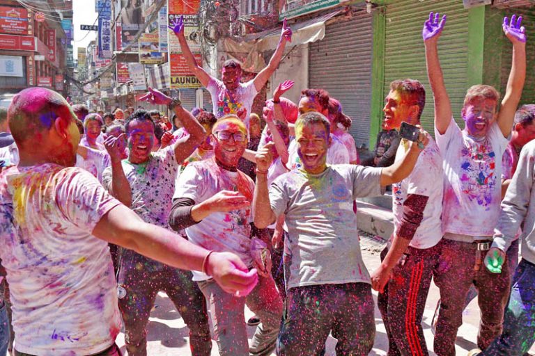 उपत्यकाका सार्वजनिक स्थलमा होली खेल्न निषेध