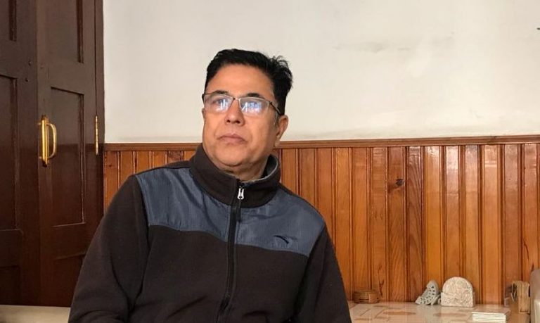 गभर्नर नेपालको संर्घष: ‘गाउँले केटो नोटमा हस्ताक्षर गर्छु भन्ने कल्पना बाहिरको कुरा थियो’