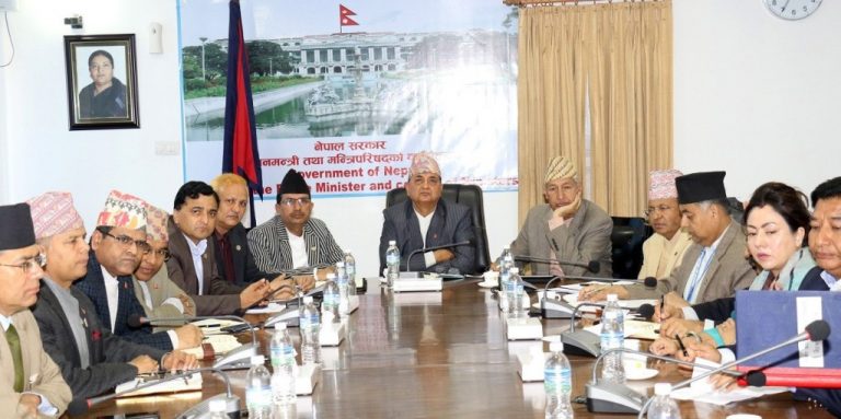 कोरोनाबाट जोगिन सरकारको १९ निर्णय, सगरमाथा आरोहण रद्द