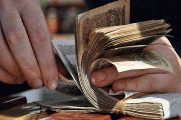वैदेशिक ऋण तिर्ने म्याद सार्ने  प्रयासमा नेपाल, कति छ  ऋण ?