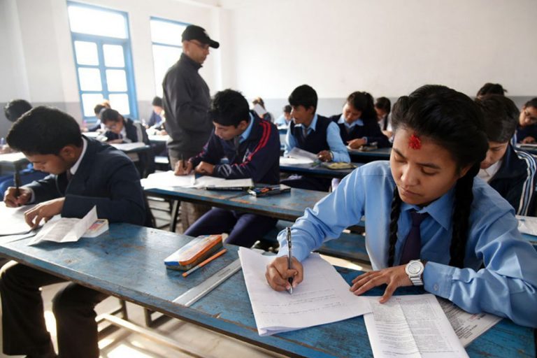 पाँच लाख १० हजार विद्यार्थीले देशभर १९ सय ९५ परीक्षा केन्द्रबाट दिँदैछन् एसइई परीक्षा