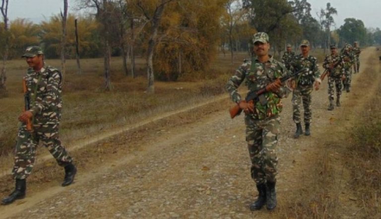 नेपाल-भारत सीमावर्ती बजार आवत जावतमा कडाइ