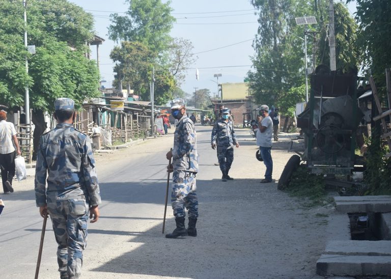 माहाकाली नगरपालिमा कोरोना नियन्त्रणका लागि सशस्त्र प्रहरी (फोटोफिचर)