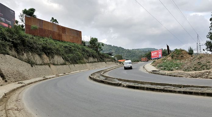 काठमाडौं -नारायणगढ सडकमा पूर्णिमासम्म ट्रेलरलगायत ठूला सवारी सञ्चालनमा रोक