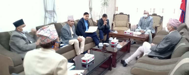 सरकारले ५० हजार बढी स्वास्थ्य स्वयंसेविका परिचालन गर्ने