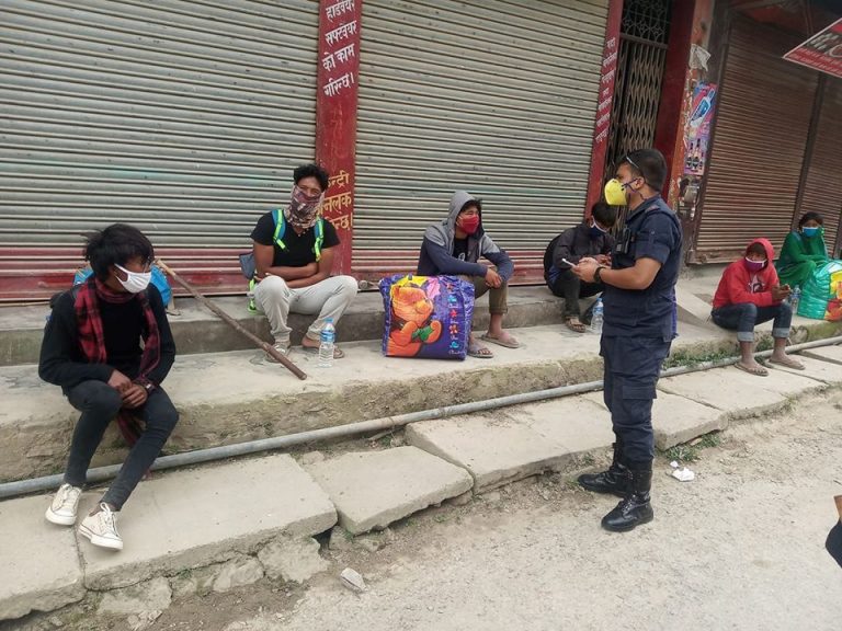 सरकार ! भोको पेटले लकडाउन उल्लङ्घन गर्‍यो भने ? – डा. रवीन्द्र पाण्डे