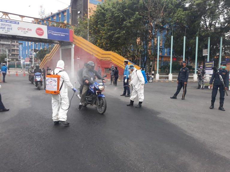 ‘शरीरमा कीटनाशक पदार्थ  छर्किँदा भाइरस मर्दैन ‘-  स्वास्थ्य मन्त्रालय