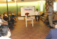 विद्युतीय सवारी आयातकर्ता व्यवसायी आन्दोलित