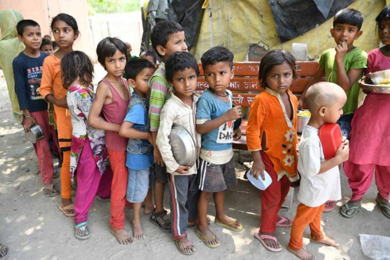 दक्षिण एशियाका १० करोड बालबालिका गरिबीको रेखामुनि