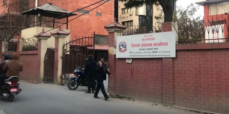 उपत्यकामा अत्यावश्यक बाहेकका सेवा बन्द, के-के खुल्छ  ?