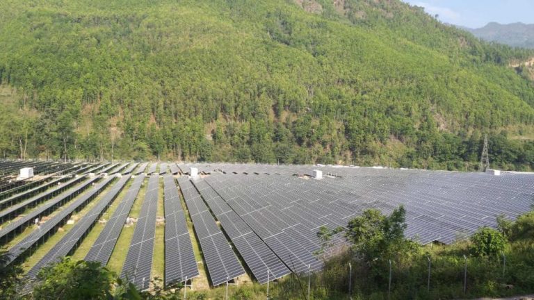 सोलार आयोजनाबाट १.२५ मेगावाट विद्युत् राष्ट्रिय प्रणालीमा थपियो