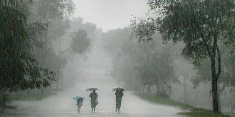 मनसुन लम्बियो: धेरै स्थानमा भारी वर्षा, शनिबारबाट मौसममा सुधार