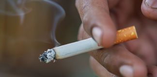 धुम्रपान गर्नेहरु किन कोरोना संक्रमणको बढी जोखिममा ?