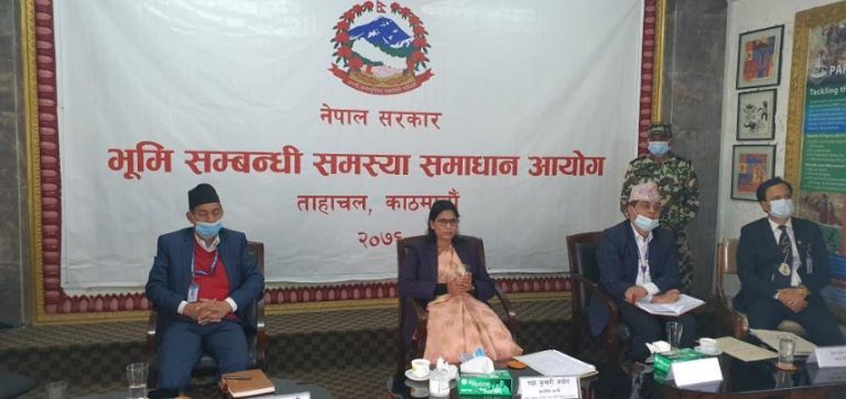 ‘सिधै हस्तक्षेप गरेर भएपनि भूमिमा रहेको द्वैध स्वामित्व सदाका लागि अन्त्य गर्छौं’- मन्त्री अर्याल