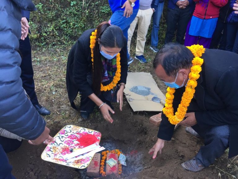 नुवाकोटको पञ्चकन्या गाउँपालिकामा १० शैय्याको अस्पताल भवन शिलान्यास