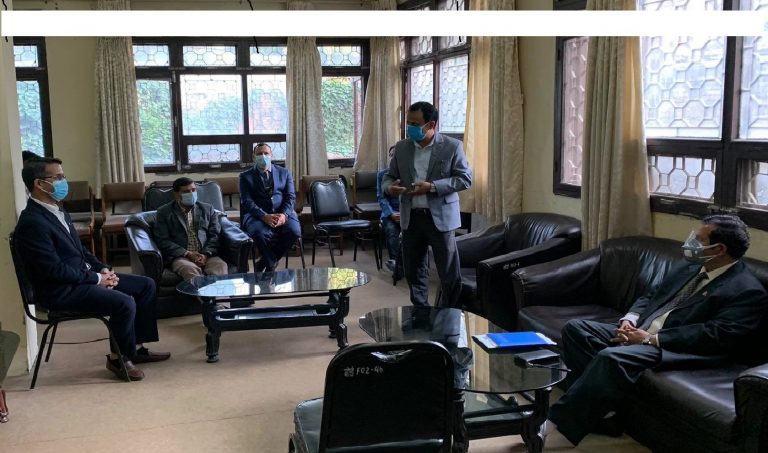 स्टक ब्रोकर एशोसियशनका नवनियुक्त पदाधिकारी र धितोपत्र बोर्डका अध्यक्षबीच भेटघाट