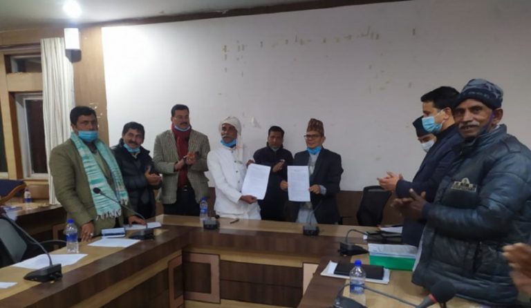 उखु किसान र सरकारबीच चार बुँदे सहमति, आन्दोलन फिर्ता