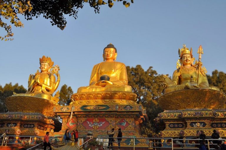 स्वयम्भूस्थित हजार मूर्ति स्तुपा नभत्काइने