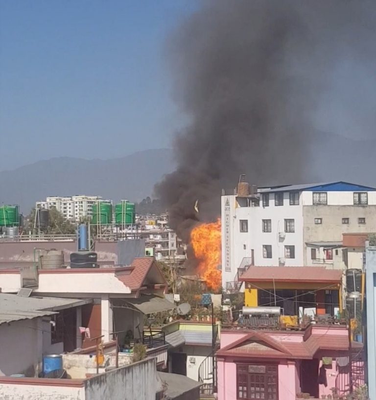 शान्तिनगरको सुकुम्बासी बस्तीमा आगलागी