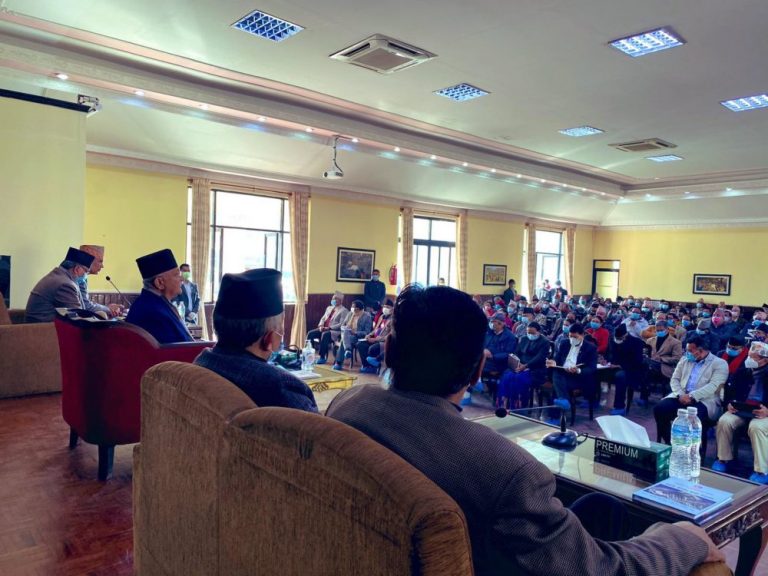 ओली समूहको बालुवाटार भेला सकियो, आगामी मंसिर २ गते पार्टी महाधिवेशन गर्ने निर्णय