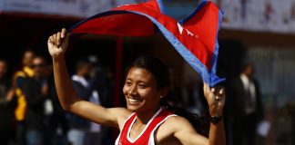 लन्डन म्याराथनमा सन्तोषीकाे नयाँ रेकर्ड