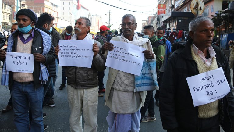 आन्दोलित उखु किसानलाई मनाउने प्रयास, उधारो सम्झौता नगर्ने