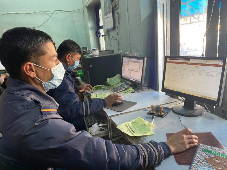 कागजपत्र लिन थप २ वटा ट्राफिक कार्यालयमा प्रविधि विस्तार