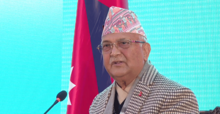तीन महिनाभित्र सबै नेपालीलाई निःशुल्क कोरोना खोप दिने प्रधानमन्त्रीको प्रतिबद्धता