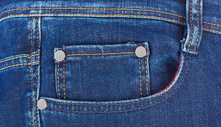 तपाईंलाई थाहाँ छ जिन्स पाइन्टमा किन राखिन्छ सानो खल्ती ?