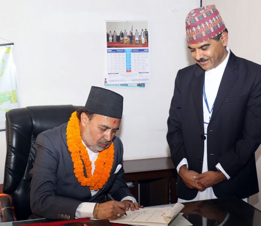 प्रधानमन्त्रीको विशेष आर्थिक सल्लाहकारमा मोतीलाल दुगड नियुक्त