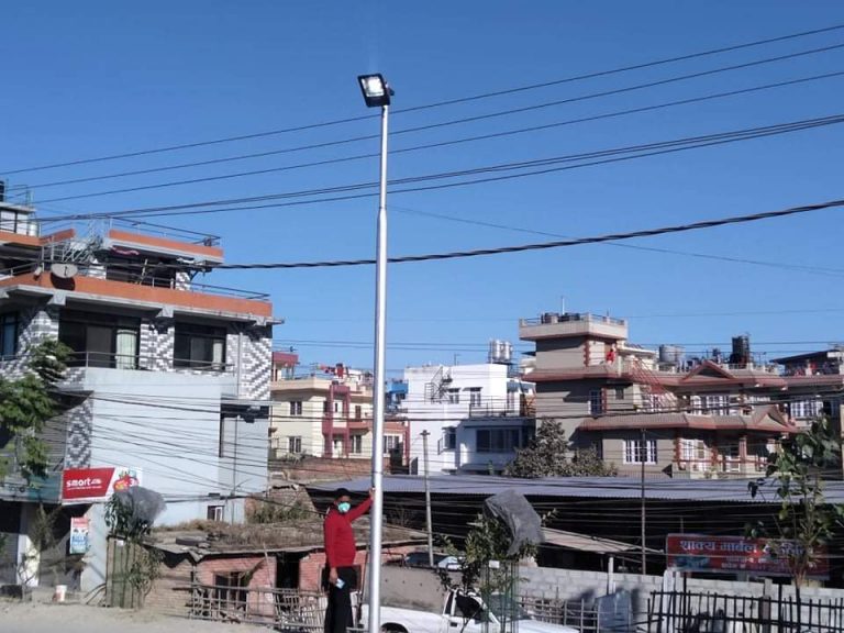 विद्युत् प्राधिकरणले भन्यो-‘आफूखुसी सडकबत्ती जडान नर्गनू’