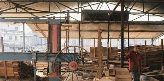 अर्थतन्त्रमा काेराेना प्रभाव: बन्द भएका ५४ प्रतिशत उद्योग पूर्ण सञ्चालनमा, ९ प्रतिशत अझै बन्द