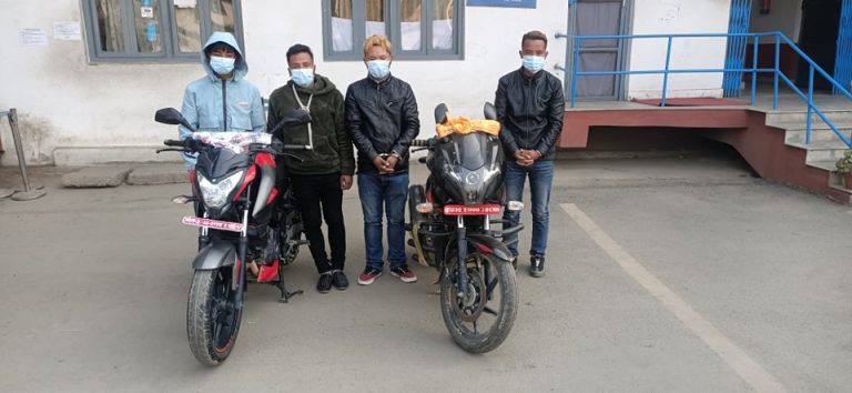 चोरीमा मोटरसाईकलसहित ४ जना ट्राफिक महाशाखाको नियन्त्रणमा