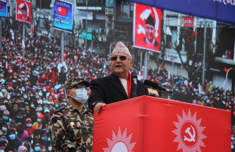 ‘केपी ओलीले राजतन्त्र फर्काउँछ रे, कसैले तलमाथि गर्छु भन्ने नसोचे हुन्छ’