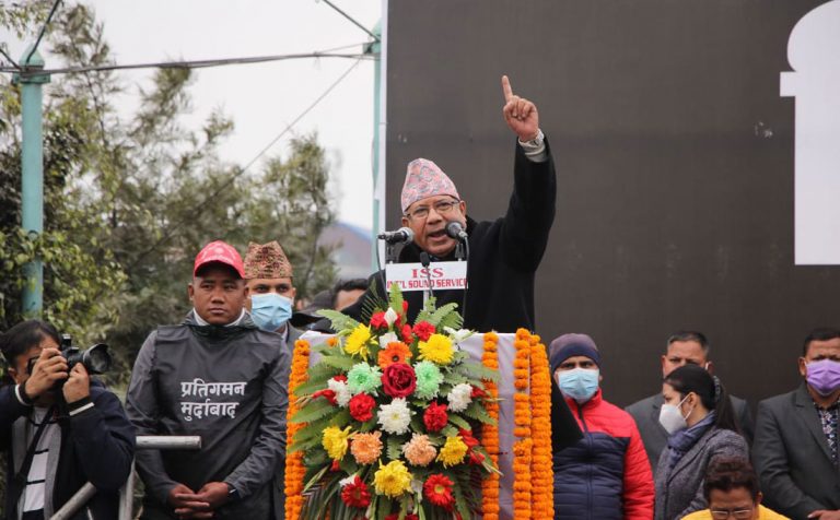 ‘अधर्मीलाई पशुपतिनाथले माफ गर्दैनन्’- माधवकुमार नेपाल