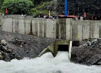 मेलम्ची खानेपानीको सुरुङ परीक्षण गरिँदै, दुर्घटना नहोस् भनेर विशेष सतर्कता