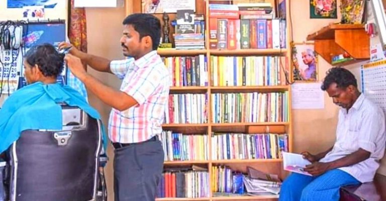 पुस्तकालय सहितको सैलुन चलाउने ‘मारियाप्पन’, पुस्तक पढ्नेलाई दिन्छन् छुट