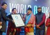 राज्यमन्त्री मानन्धरलाई विश्व कीर्तिमानीको प्रमाणपत्र