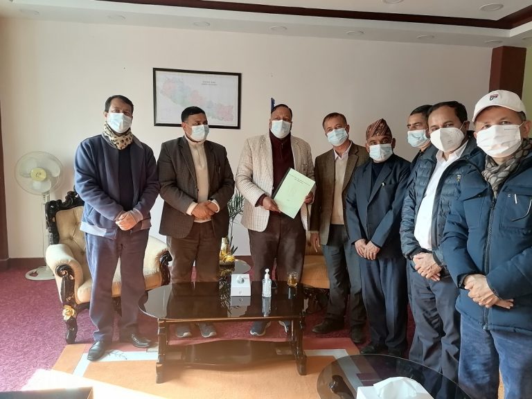शिक्षक अस्पतालका लागि चितवन उपयुक्त हुने अध्ययन समितिको निष्कर्ष