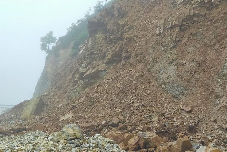 जुम्लामा पहिरो, ७ जनाको मृत्यु