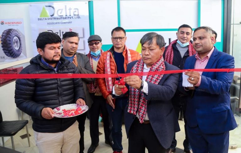 भारतीय ब्राण्ड ‘एसेन्सो’ को ओटीआर टायर नेपालमा