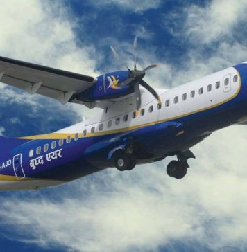 यात्रुले आपतकालिन ढोका खोल्दा उडान ढिला