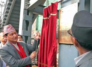 मर्मतसम्भार गर्नुपर्ने अवस्थामा पुगेको पुलको मेयर शाक्यले गरे उद्घाटन