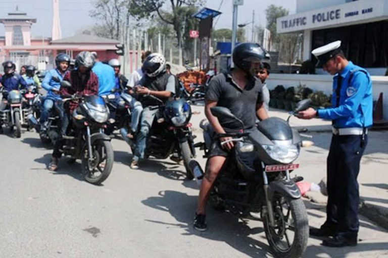 सवारी नियम उल्लंघन गर्ने ८६ सवारी चालकको लाइसेन्स निलम्बन गर्न सिफारिस