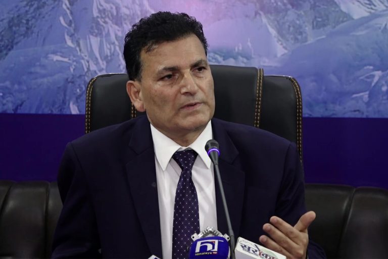 मतदान केन्द्र तोकिएका विद्यालय तीन दिन बिदा, वैकल्पिक माध्यमबाट पठनपाठन गराउन अनुरोध !